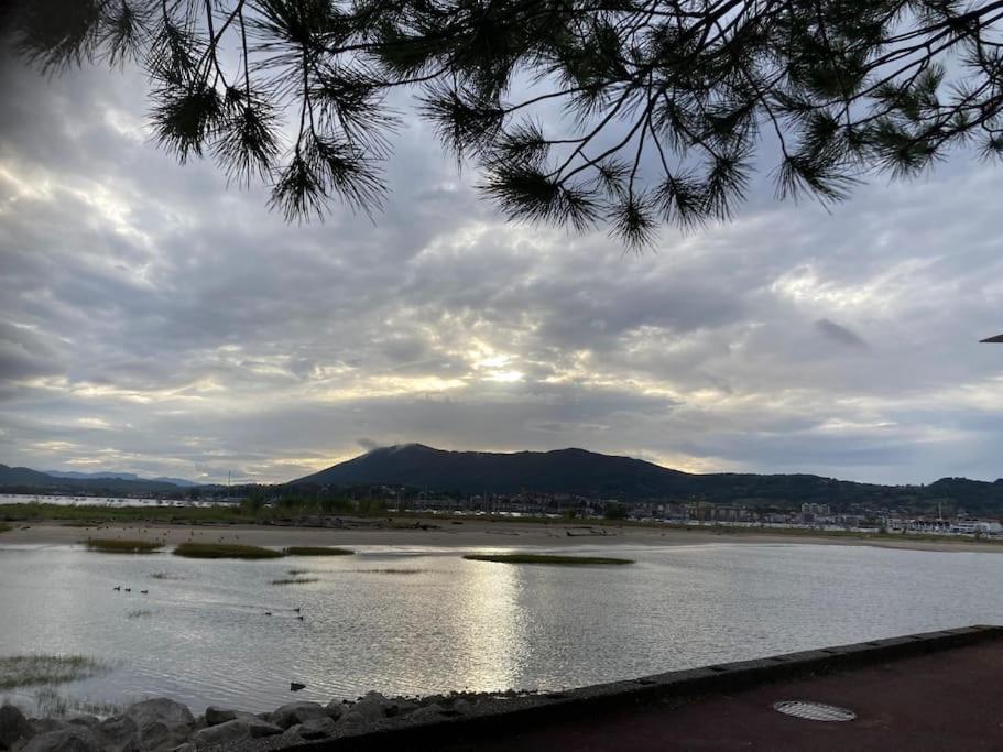 Hendaye Plage Charmant Studio 2Pers Avec Grande Terrasse Vue Mer Luaran gambar